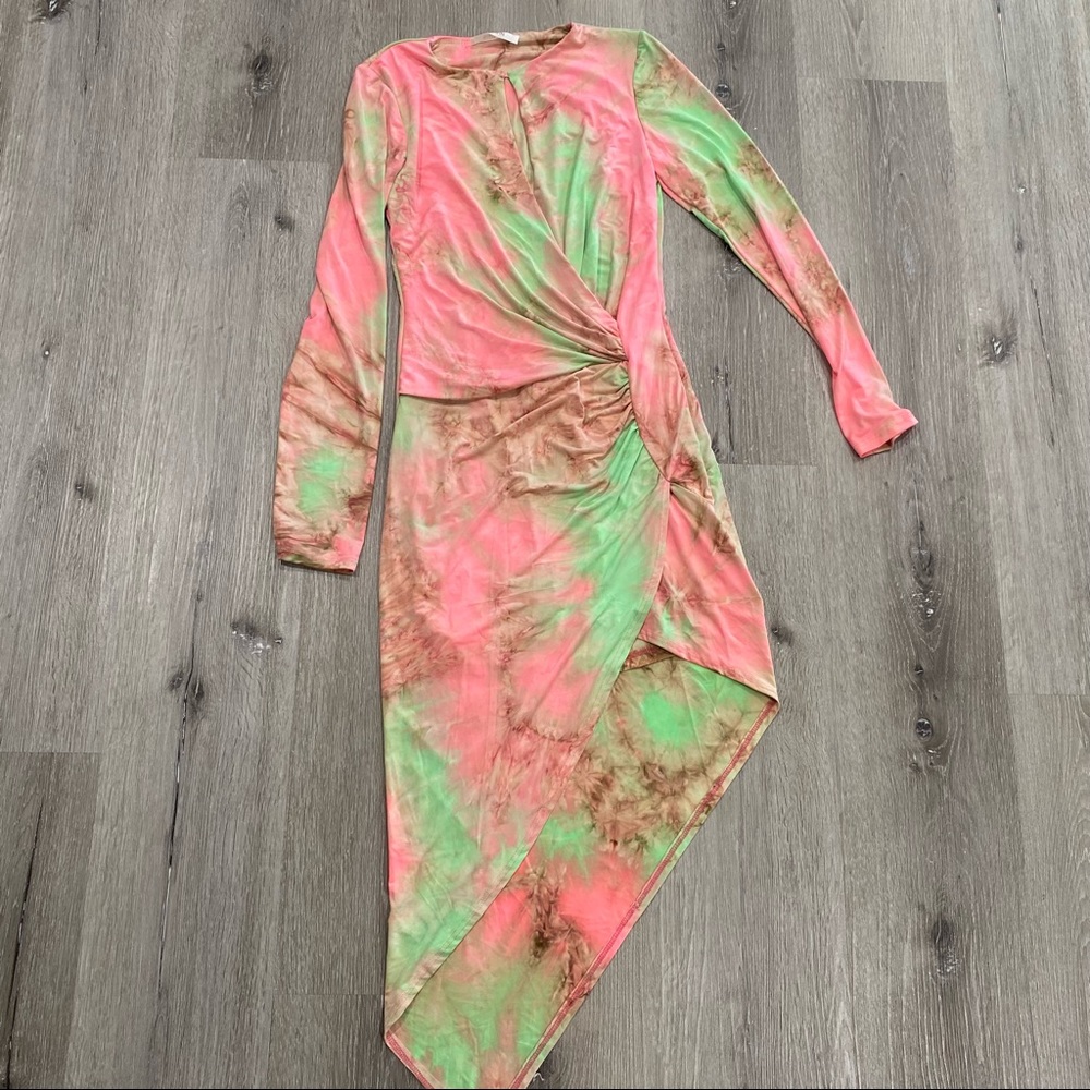 IVIN IVIN Long Sleeve Dress - Picture 8 of 16